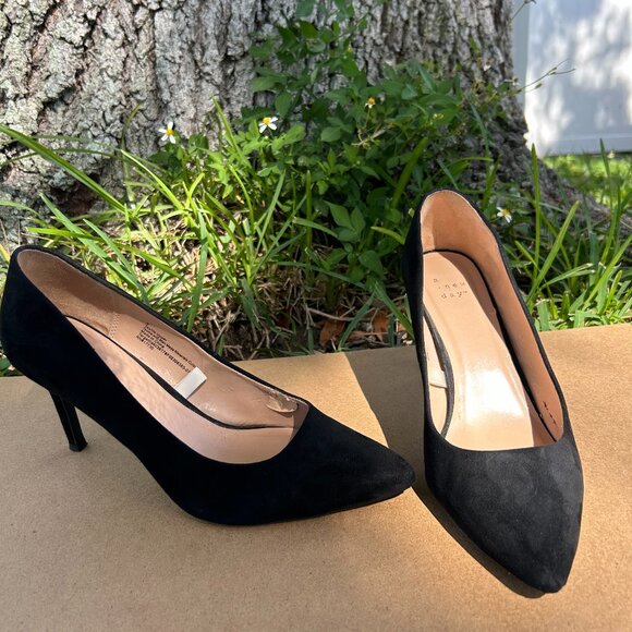 Black dress shoes - Picture 2 of 6